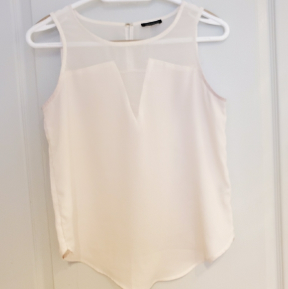 Dynamite Sleeveless Top - Picture 3 of 8